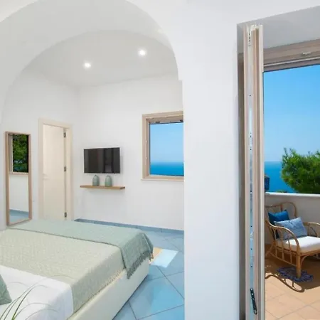 Del Presidente Villa Praiano