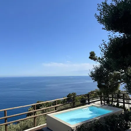 Del Presidente Villa Praiano